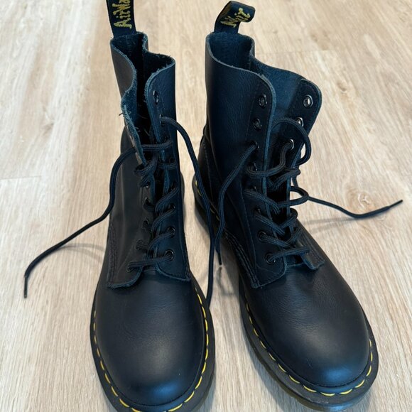 Dr. Martens 1460 Women's Pascal Virginia Leather Boots - Picture 2 of 7